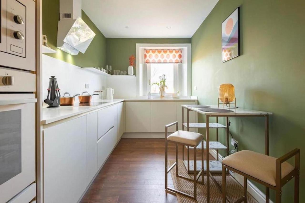 Arbroath Luxury Apartment In Mcm Style Exterior foto
